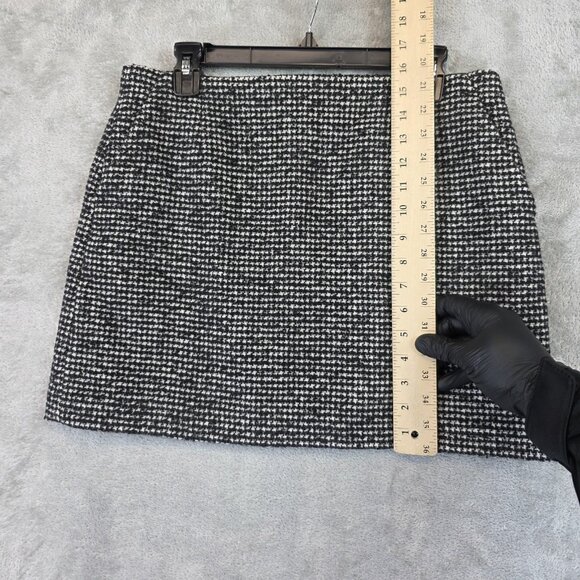 Uniqlo Skirt Womens 10 Black White Tweed Wool Blend Boucle Mini Lined Zip Back - Picture 3 of 8
